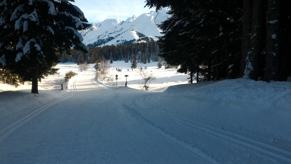 La piste bleue des crulets , vue sur les Aravis